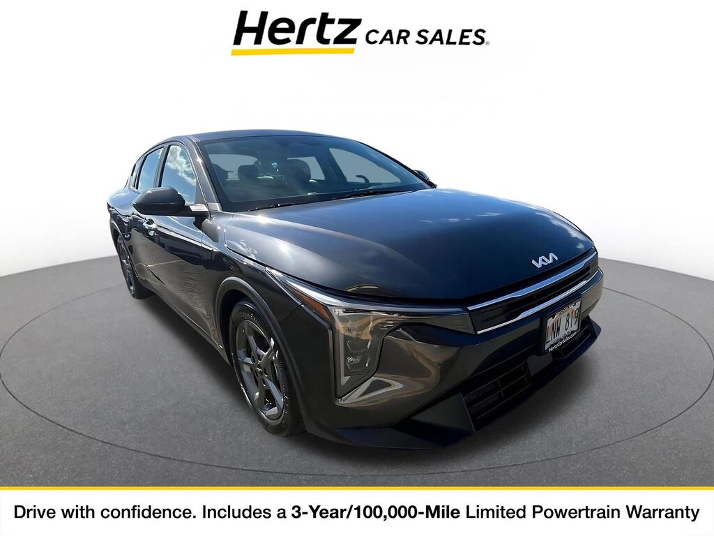 2025 Kia K4 LXS — photo 1 of 11