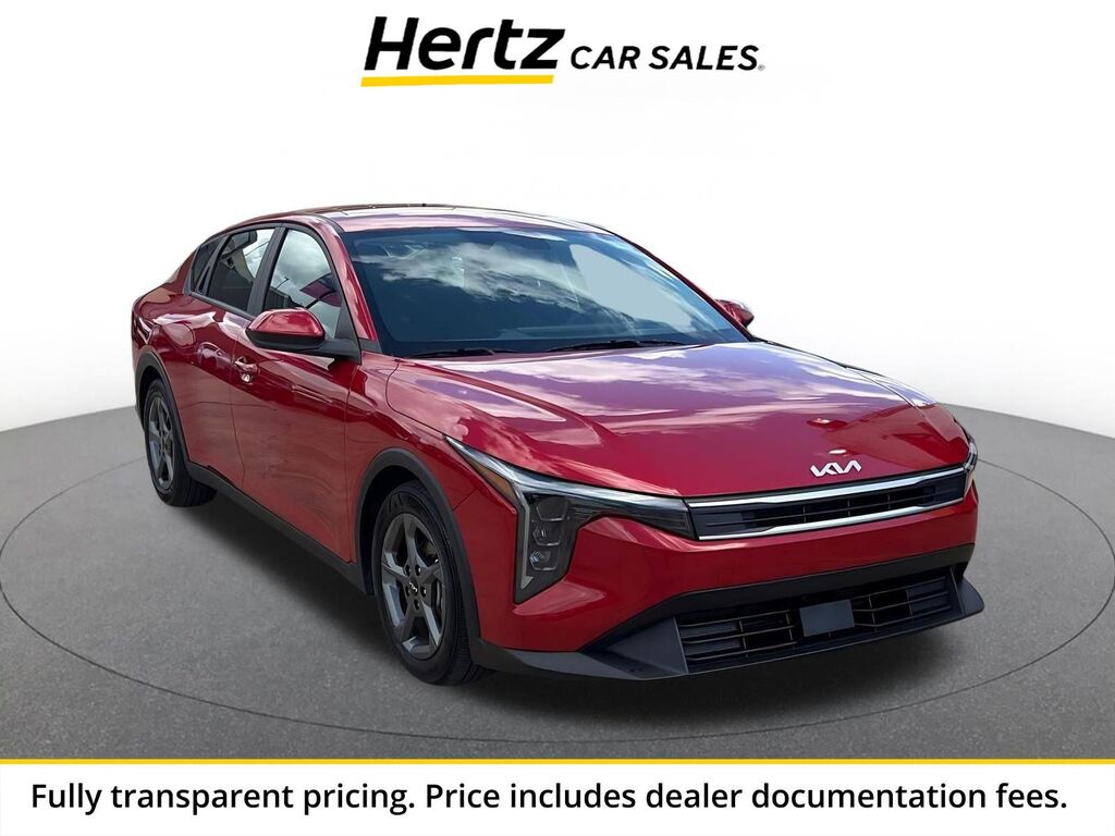 2025 Kia K4 LXS — photo 1 of 13