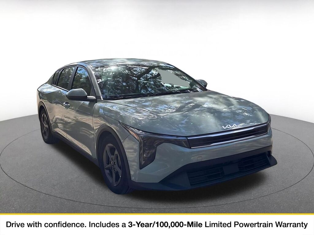 2025 Kia K4 LXS — photo 1 of 1
