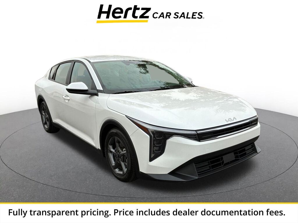 2025 Kia K4 LXS — photo 1 of 2