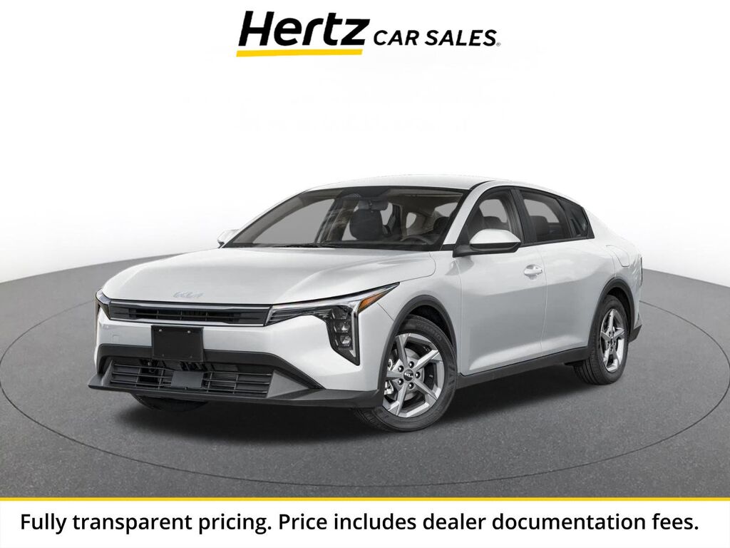 2025 Kia K4 LXS — photo 1 of 19
