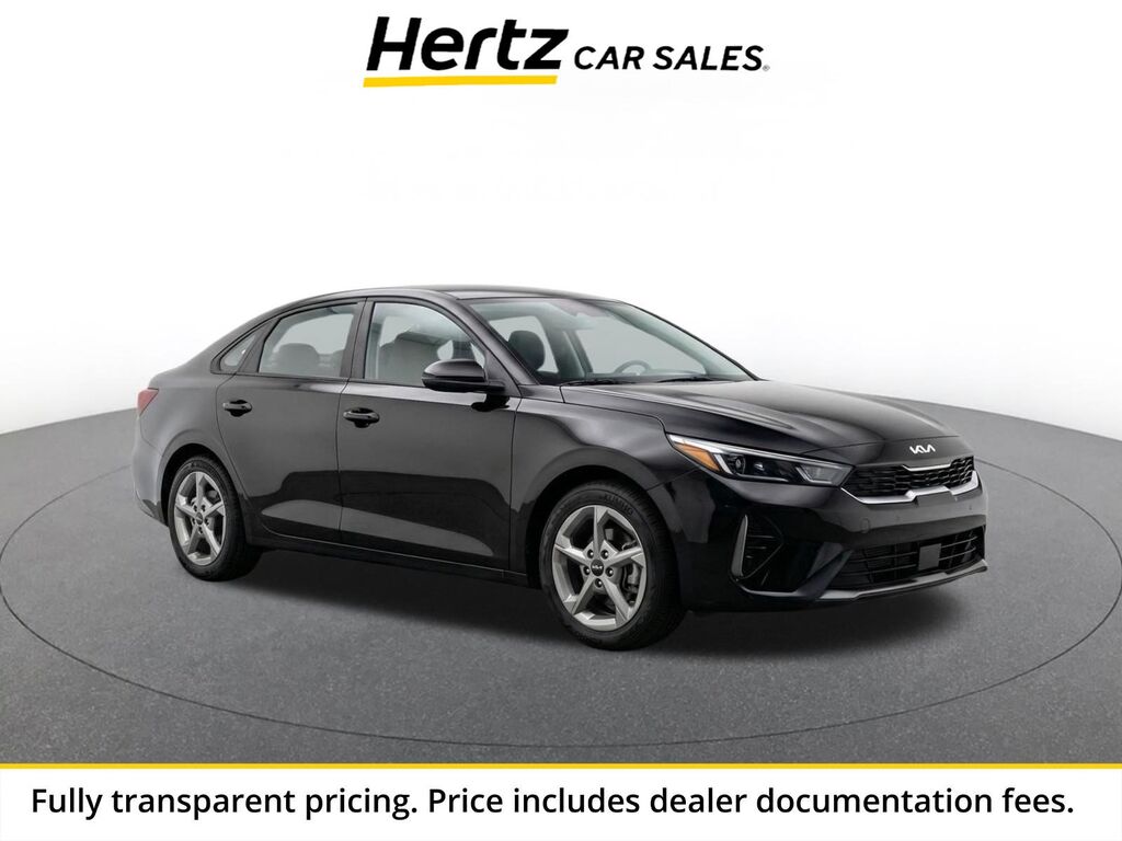 2025 Kia K4 LXS — photo 1 of 1