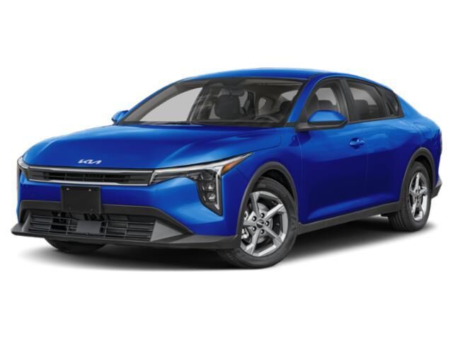 2025 Kia K4 LXS — photo 1 of 3