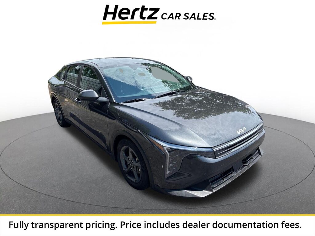 2026 Kia K4 LXS — photo 1 of 23