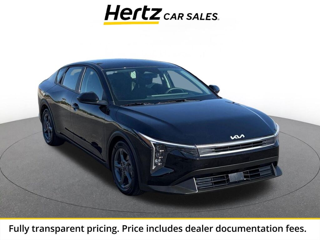 2026 Kia K4 LXS — photo 1 of 13