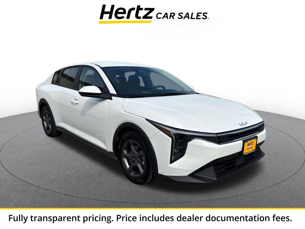 2025 Kia K4 LXS — photo 1 of 2