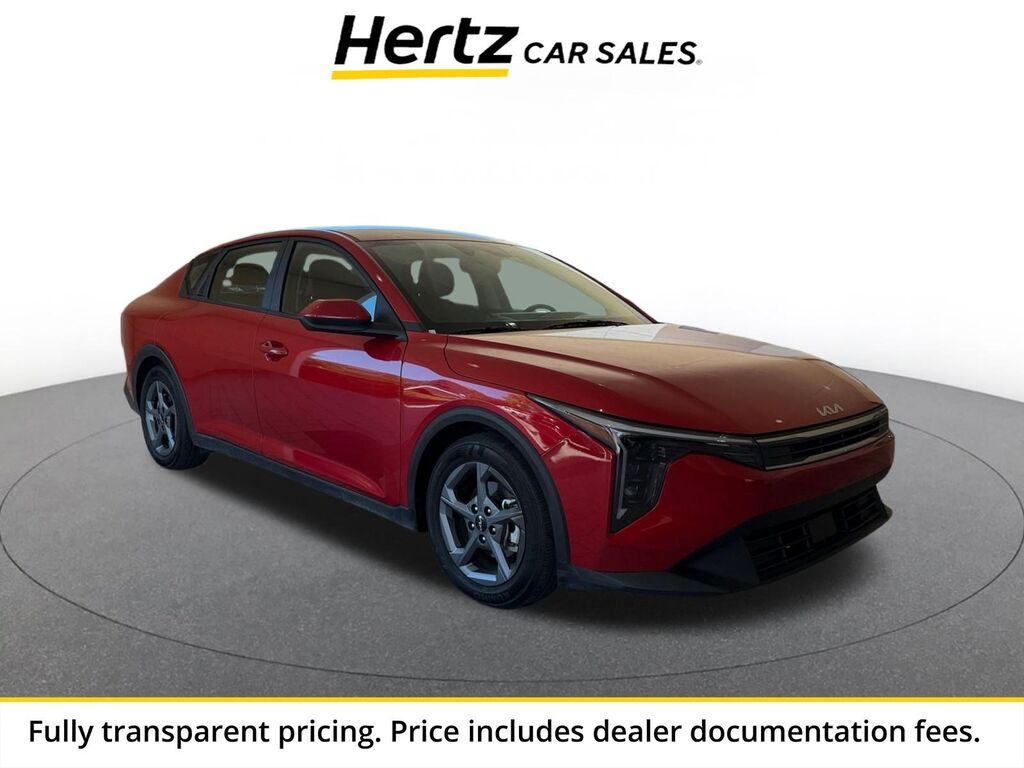 2025 Kia K4 LXS — photo 1 of 13