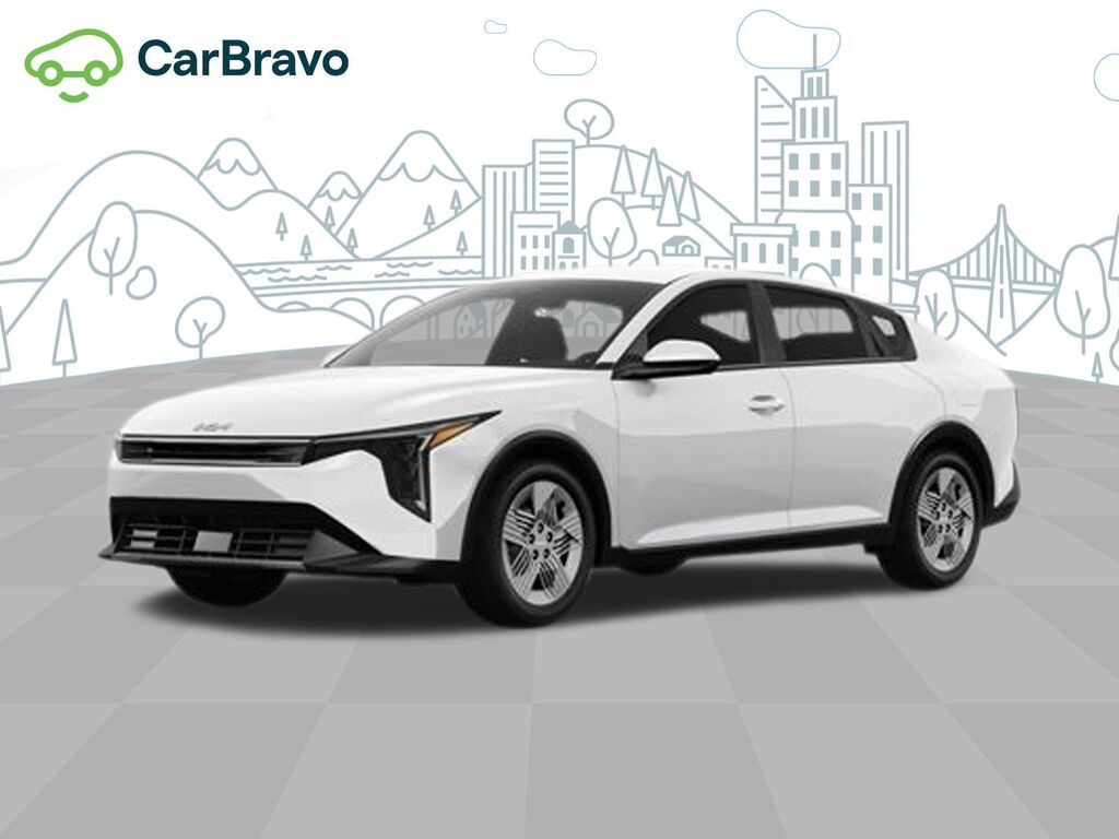 2025 Kia K4 LXS — photo 1 of 6