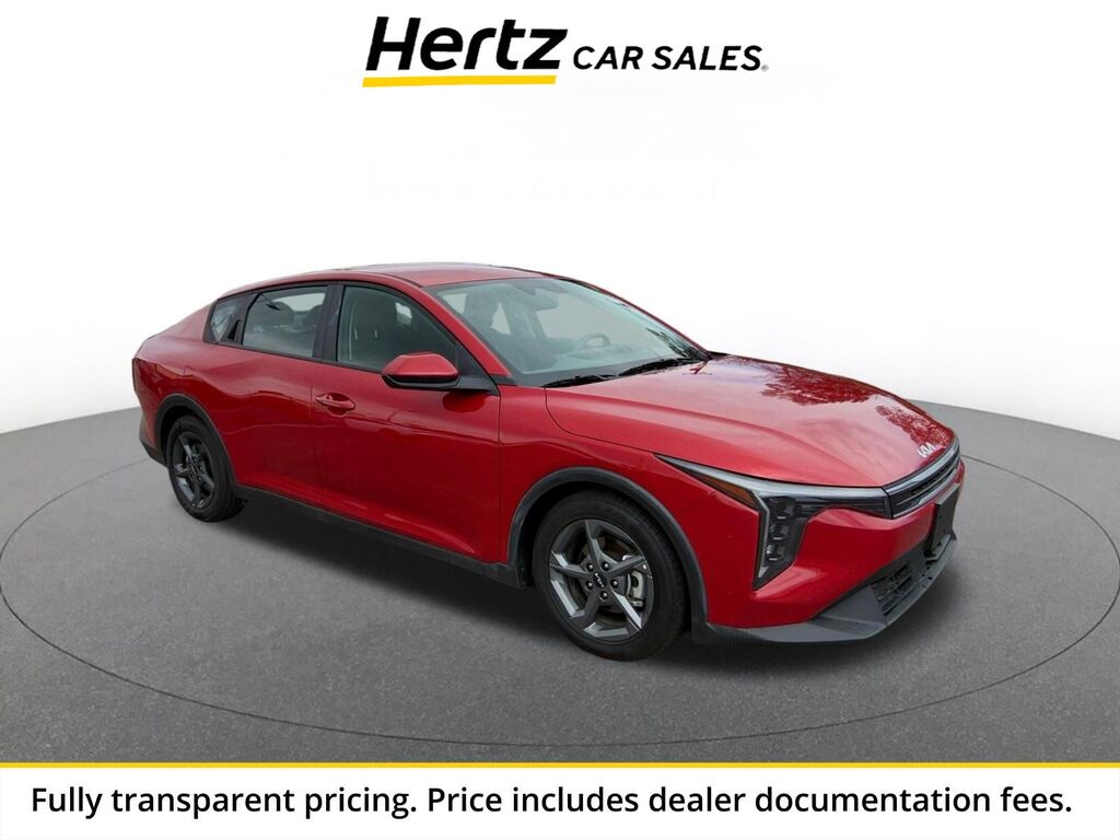 2025 Kia K4 LXS — photo 1 of 13