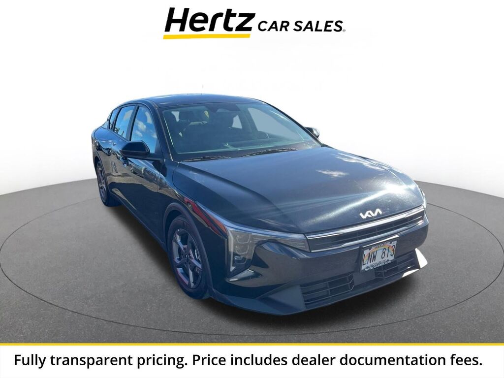 2025 Kia K4 LXS — photo 1 of 2
