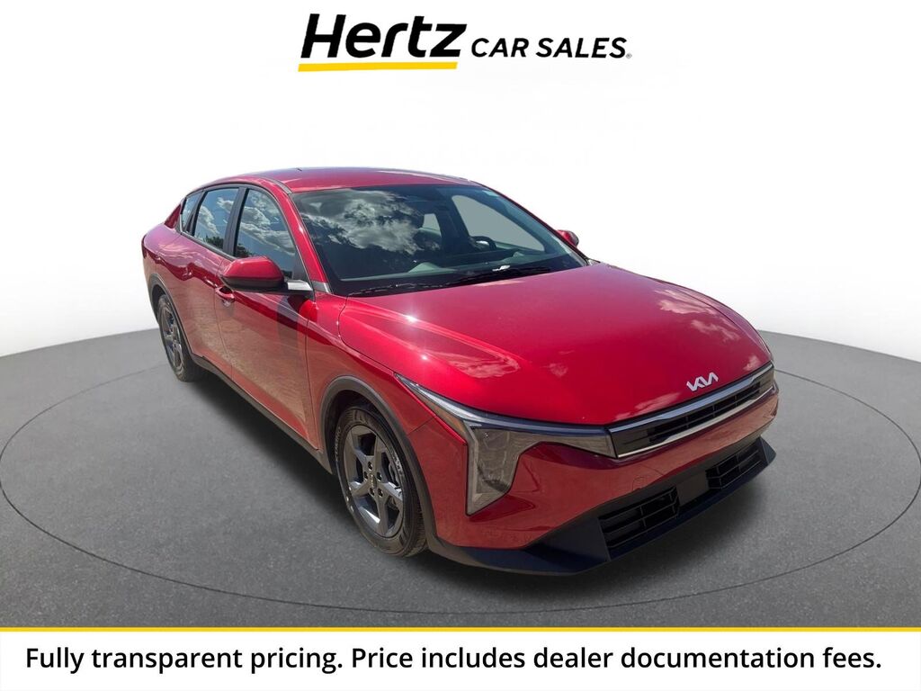 2025 Kia K4 LXS — photo 1 of 13