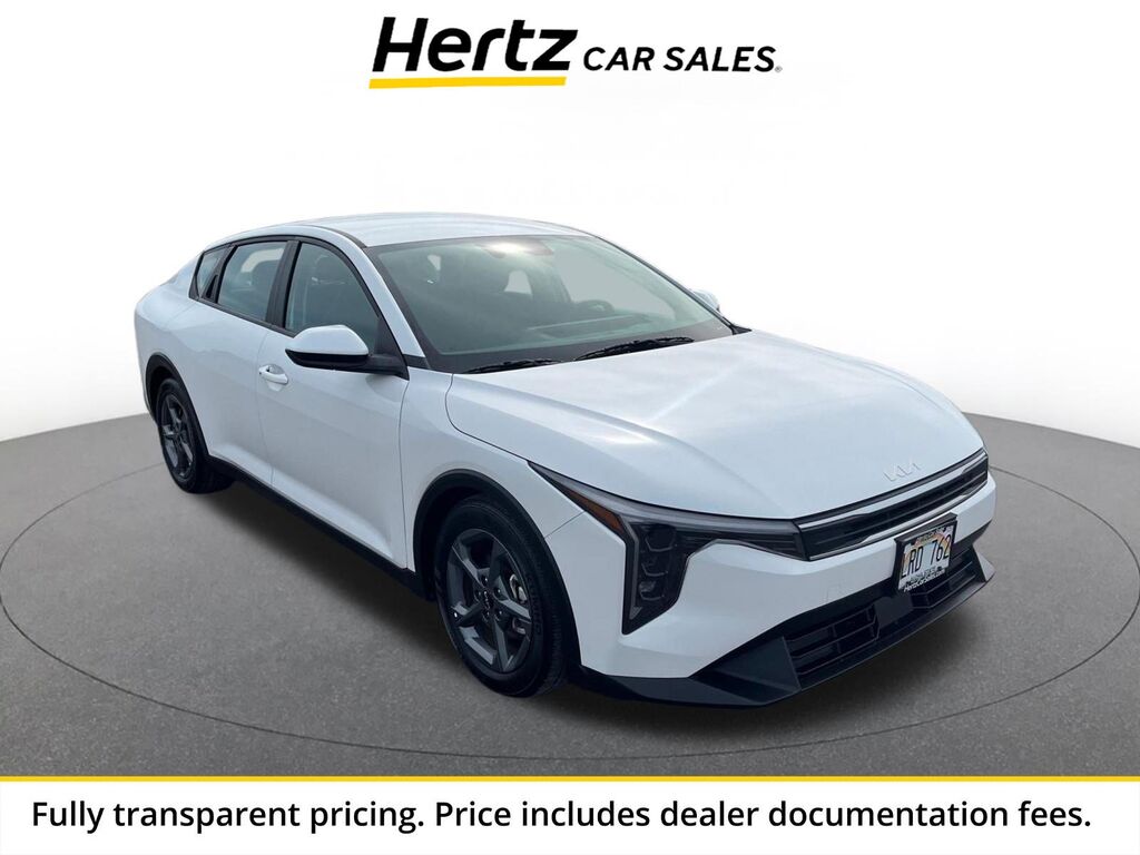 2025 Kia K4 LXS — photo 1 of 17