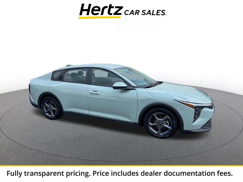 2025 Kia K4 LXS — photo 1 of 1