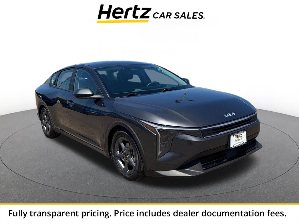 2025 Kia K4 LXS — photo 1 of 13