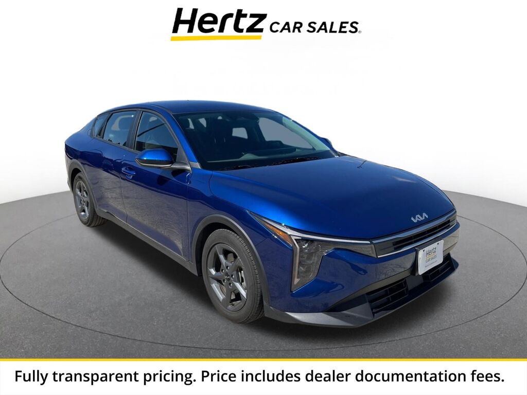 2025 Kia K4 LXS — photo 1 of 13