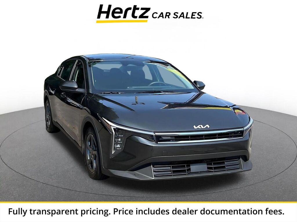2026 Kia K4 LXS — photo 1 of 13