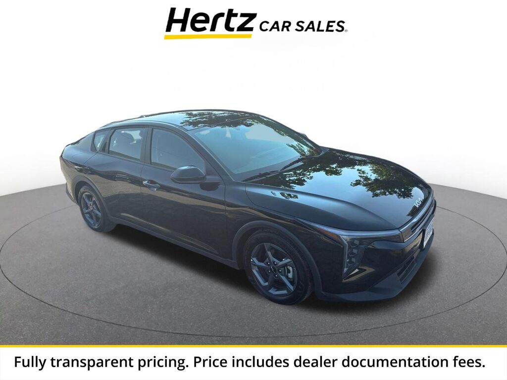2026 Kia K4 LXS — photo 1 of 13