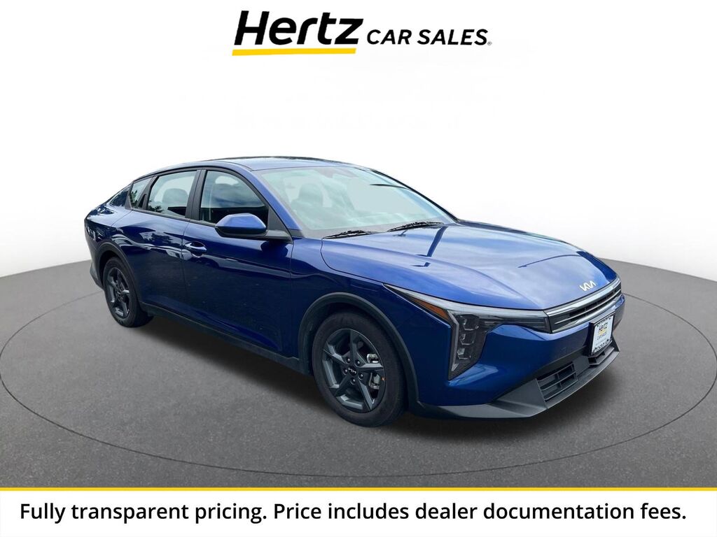 2026 Kia K4 LXS — photo 1 of 13