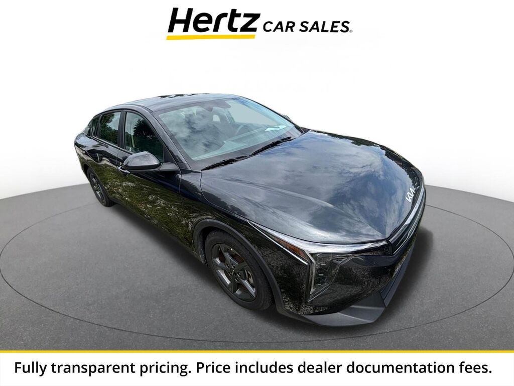 2025 Kia K4 LXS — photo 1 of 23