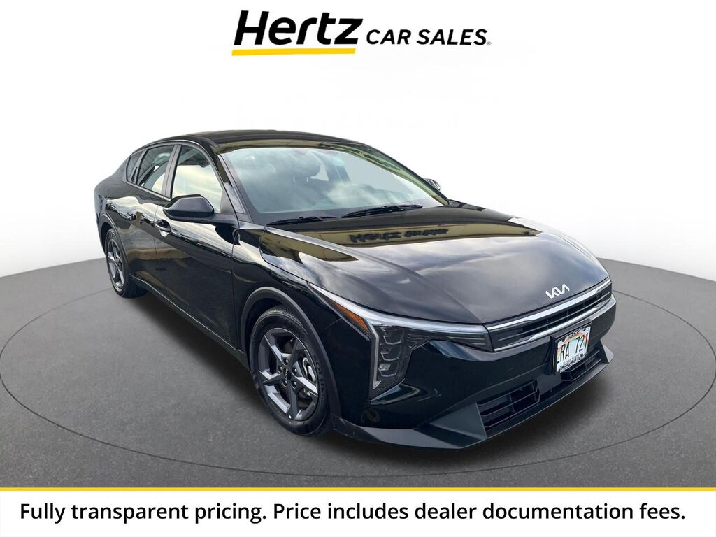2025 Kia K4 LXS — photo 1 of 13