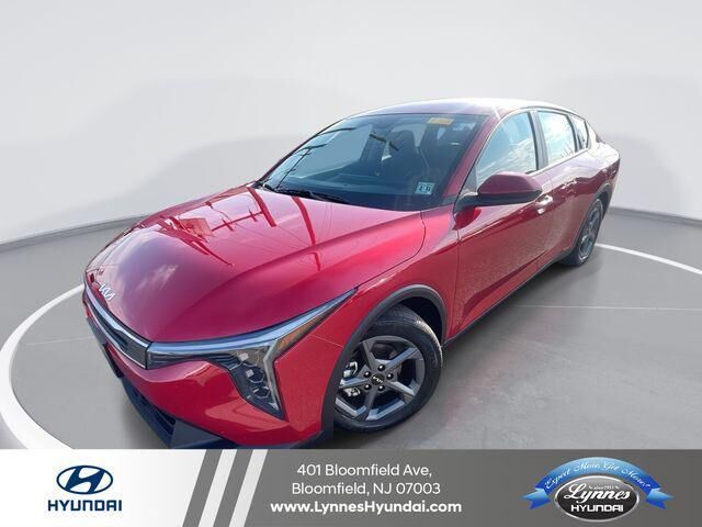 2025 Kia K4 LXS