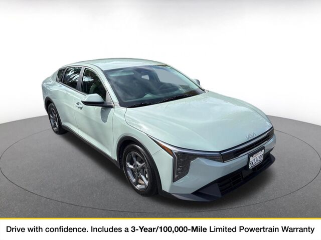 2026 Kia K4 LXS