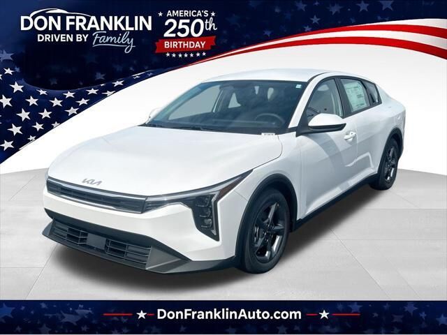 2026 Kia K4 LXS