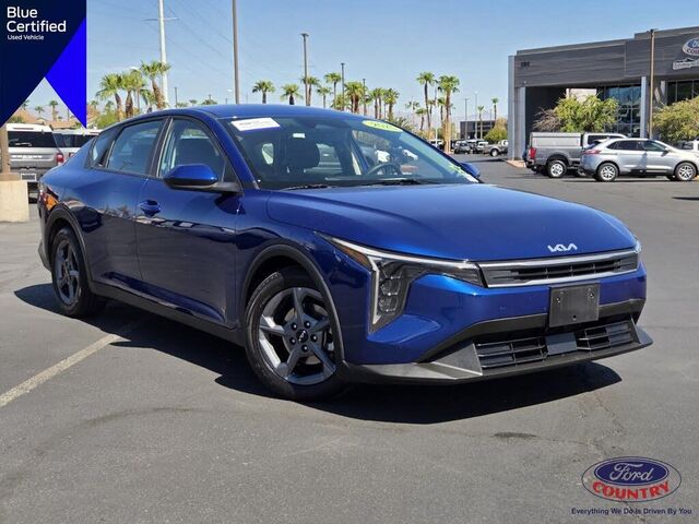 2025 Kia K4 LXS
