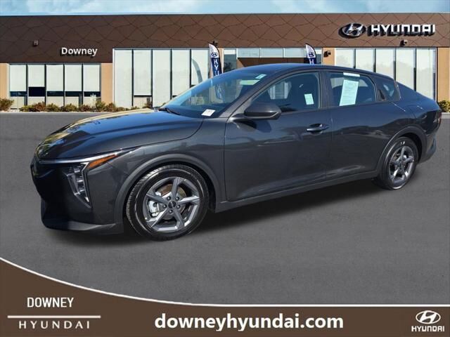 2025 Kia K4 LXS — photo 1 of 26