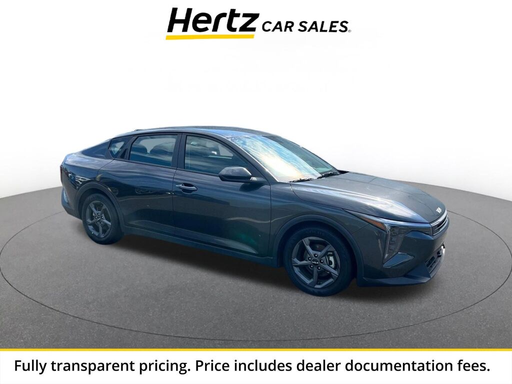 2025 Kia K4 LXS — photo 1 of 23