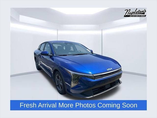 2025 Kia K4 LXS — photo 1 of 23
