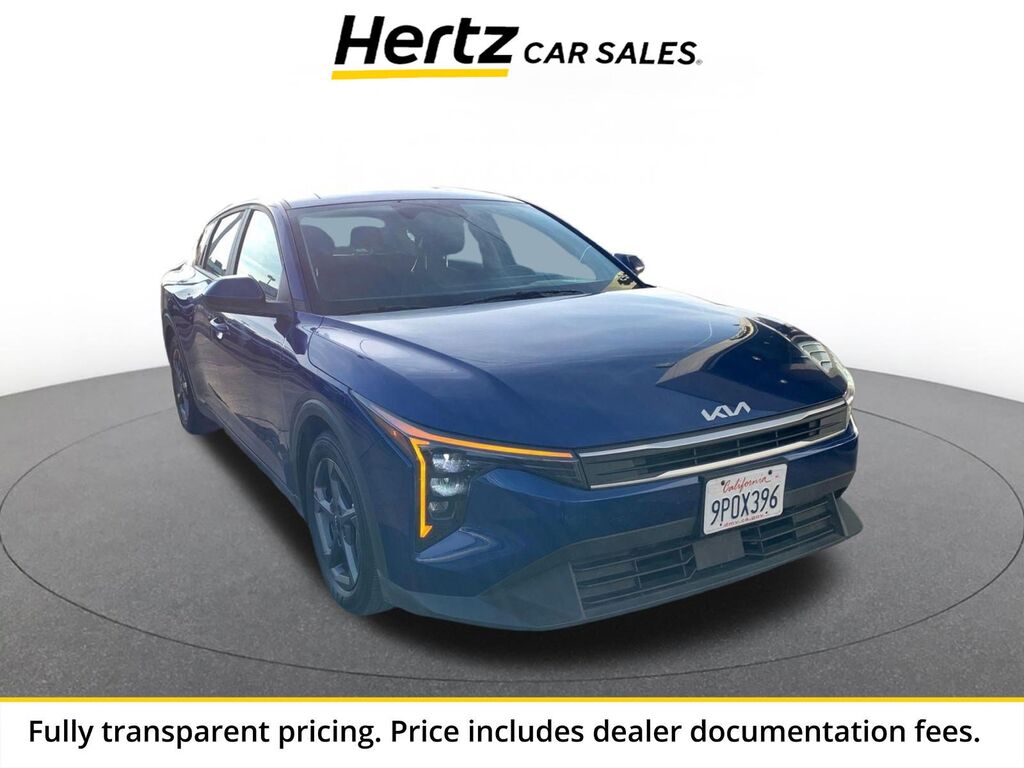 2025 Kia K4 LXS — photo 1 of 2