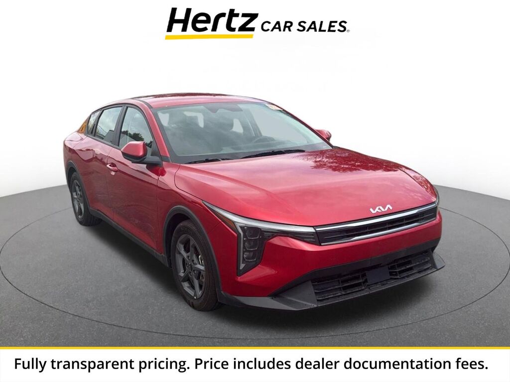 2025 Kia K4 LXS — photo 1 of 13