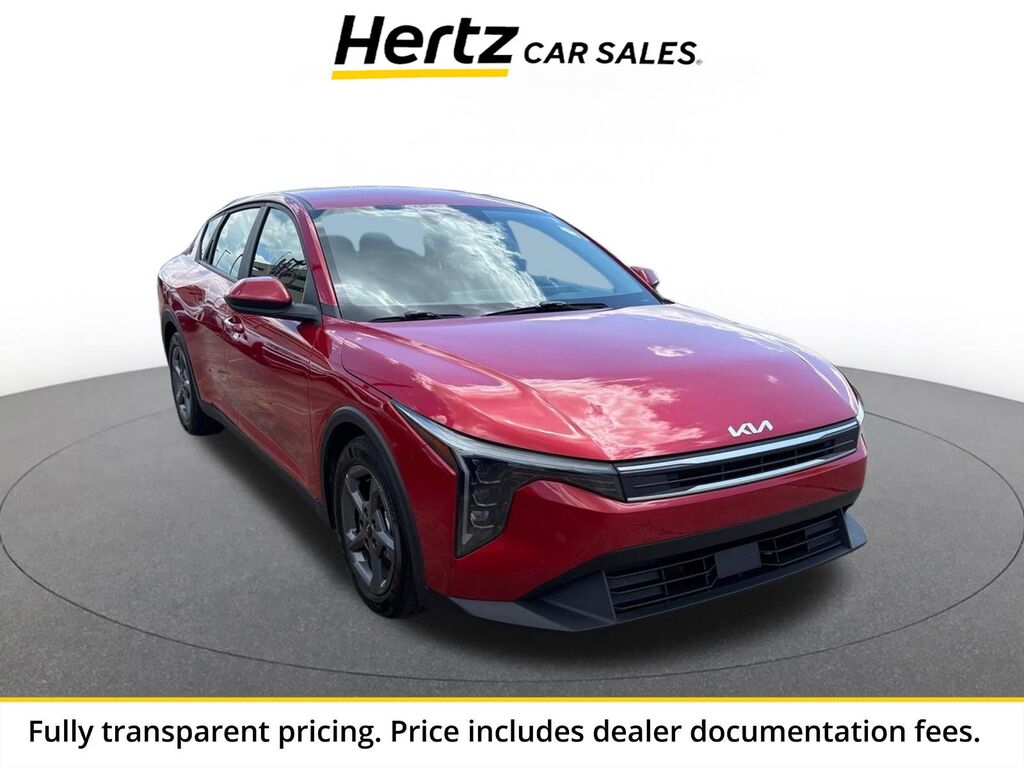 2025 Kia K4 LXS — photo 1 of 13
