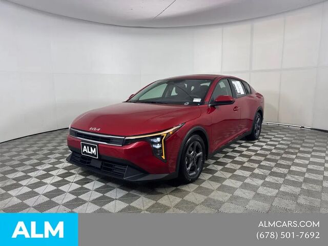 2025 Kia K4 LXS