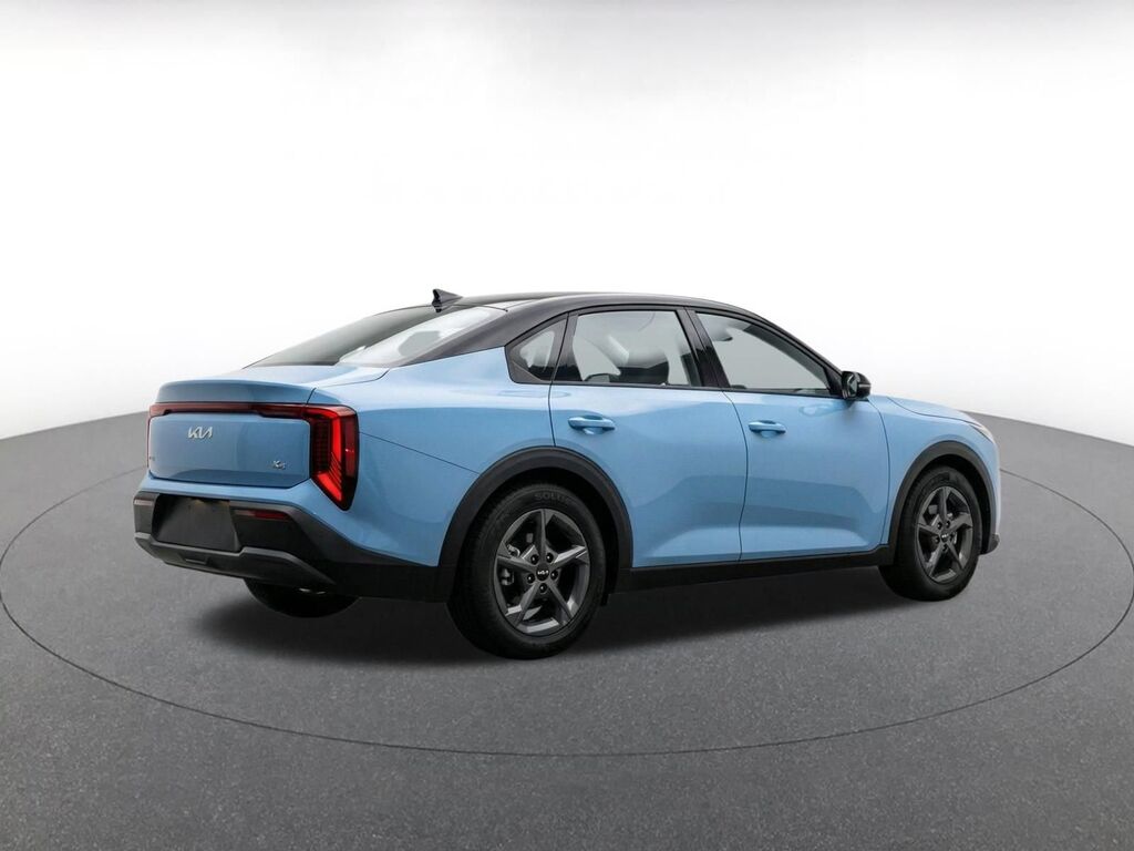 2026 Kia K4 LXS — photo 1 of 1