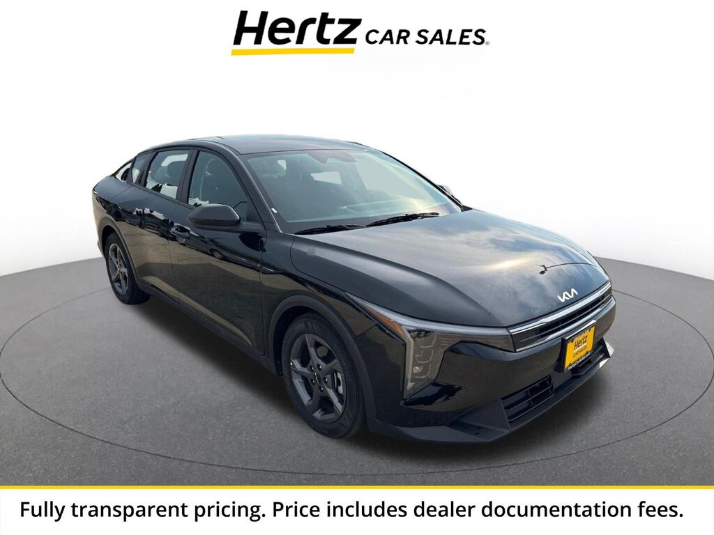 2026 Kia K4 LXS — photo 1 of 14