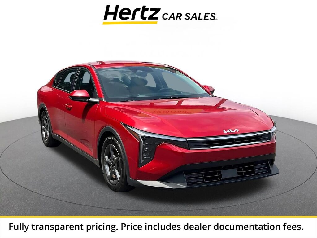 2025 Kia K4 LXS — photo 1 of 14