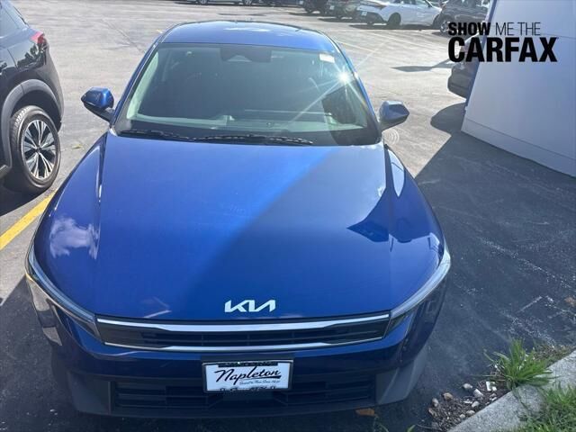 2025 Kia K4 LXS — photo 1 of 30
