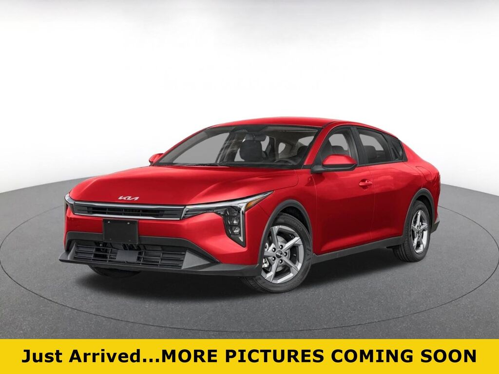 2026 Kia K4 LXS — photo 1 of 30