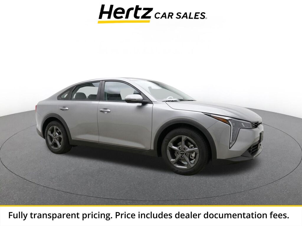 2026 Kia K4 LXS — photo 1 of 23