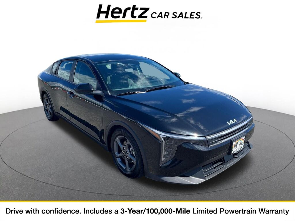 2025 Kia K4 LXS — photo 1 of 11