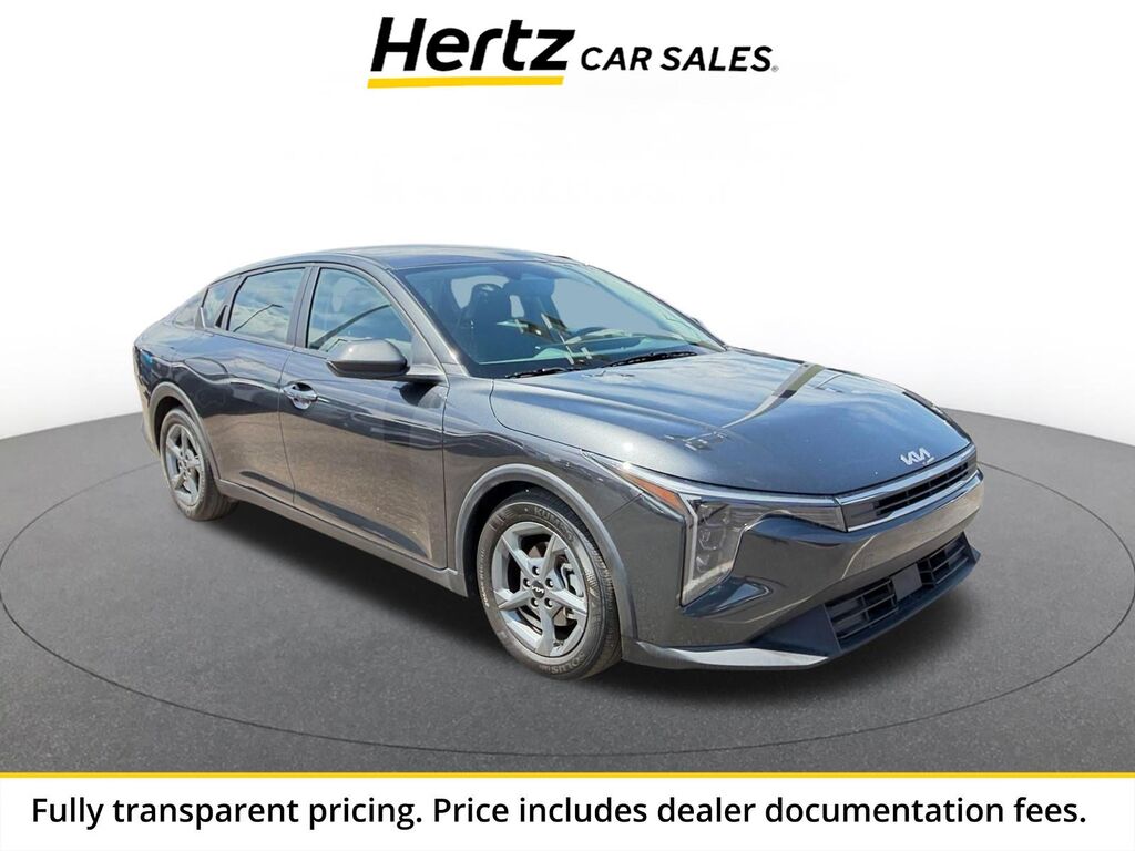 2025 Kia K4 LXS — photo 1 of 13