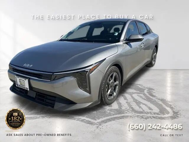 2025 Kia K4 LXS