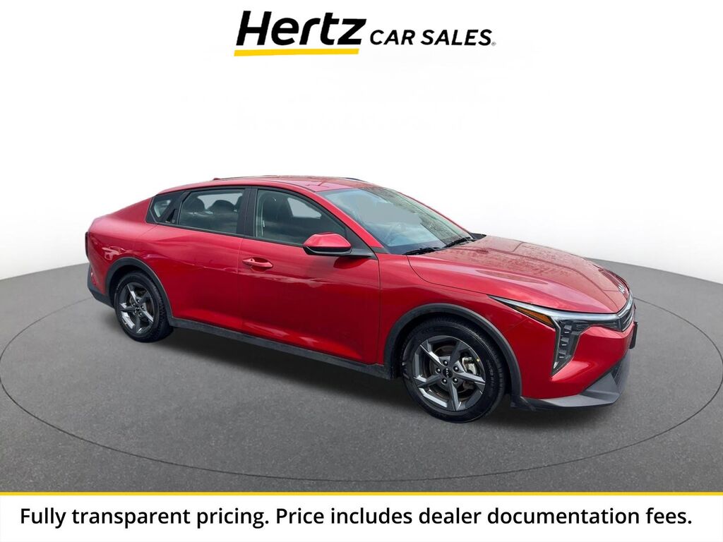 2025 Kia K4 LXS — photo 1 of 13