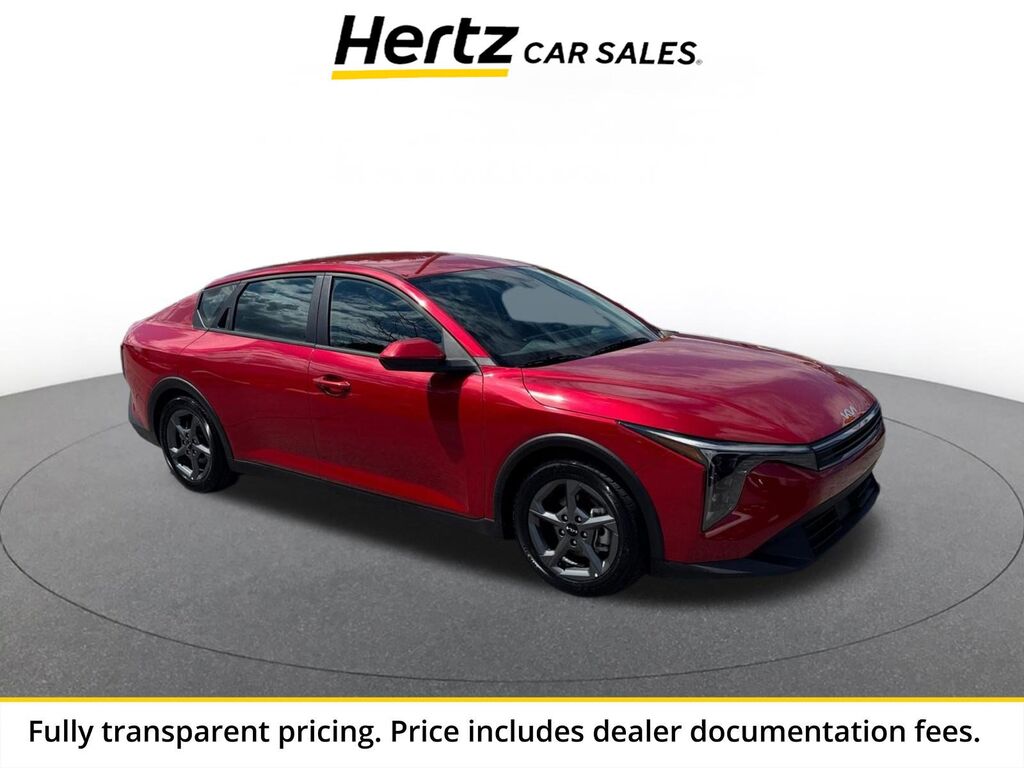 2026 Kia K4 LXS — photo 1 of 23