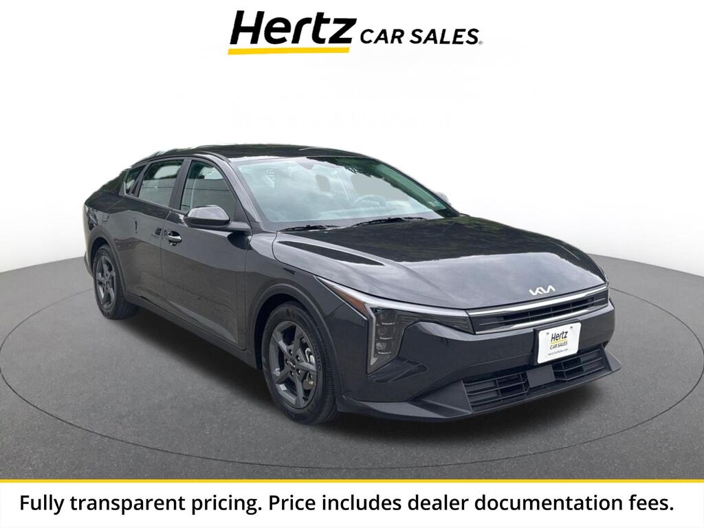 2026 Kia K4 LXS — photo 1 of 13