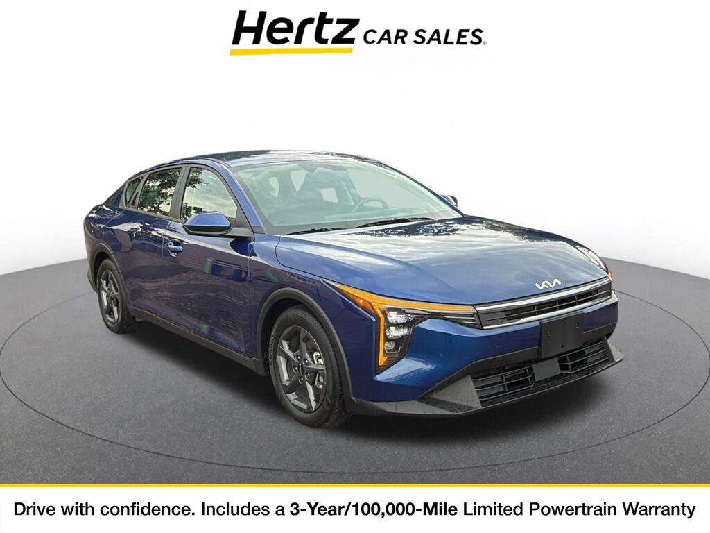 2026 Kia K4 LXS — photo 1 of 11