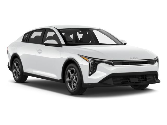 2025 Kia K4 LXS — photo 1 of 11
