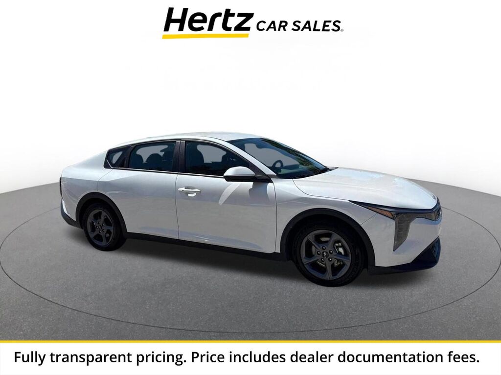 2025 Kia K4 LXS — photo 1 of 26
